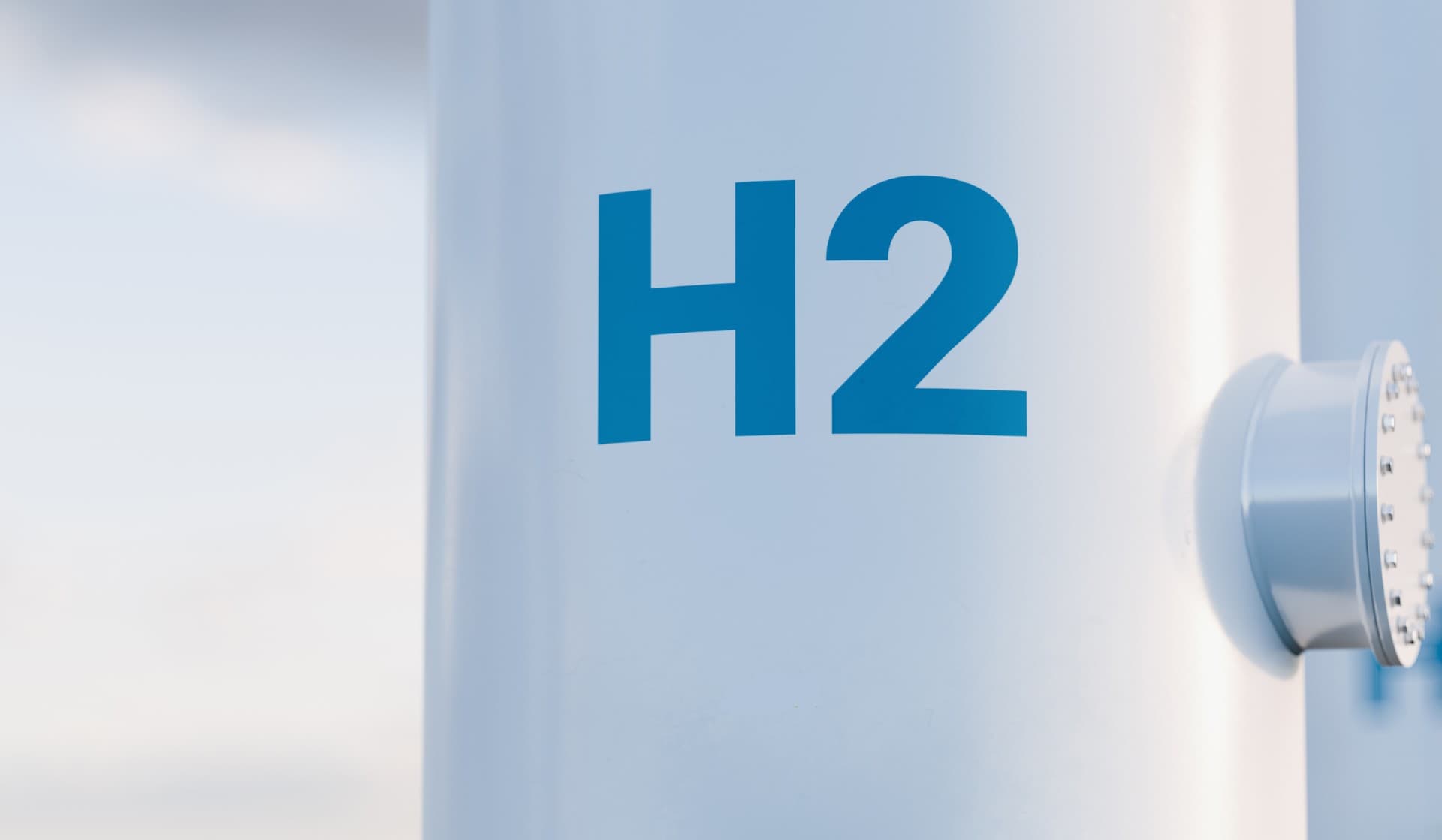Hydrogen tank